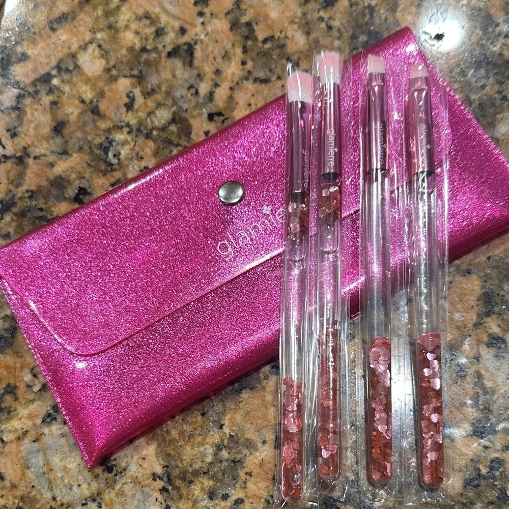 Glamierre Pink Glitter Brush Set with Case